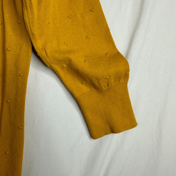 Ann Taylor Factory Swiss Dot Goldenrod Crew Neck Sweater Size Small - Picture 8 of 9